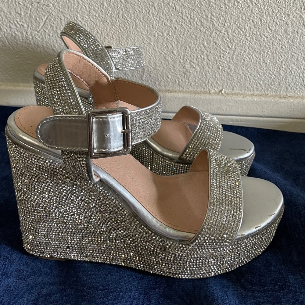 Glamorous Silver Heels With Sparkling Ankle Strap - image 2